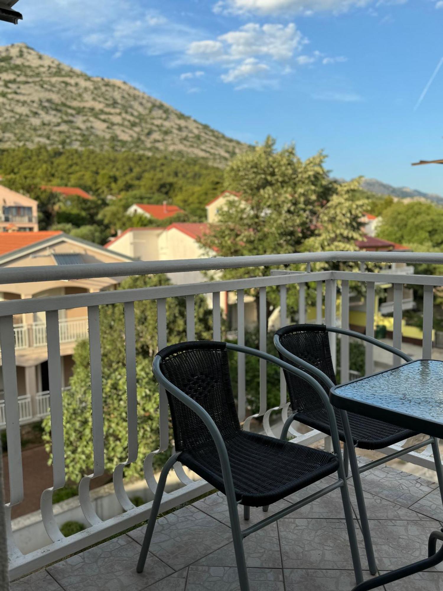Apartment Nina Stari Grad Kültér fotó